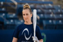 2023 Easton Ghost Unlimited (-8) Fastpitch Softball Bat: FP23GHUL8 -Baseball Gear Store MILE44 RG 03690 scaled